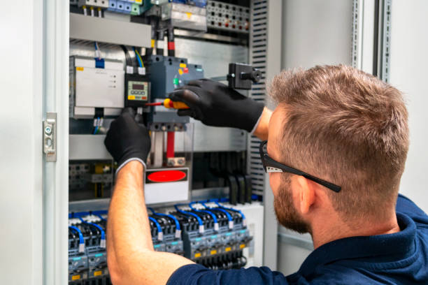Best Affordable Emergency Electrician  in Navarre Beach, FL