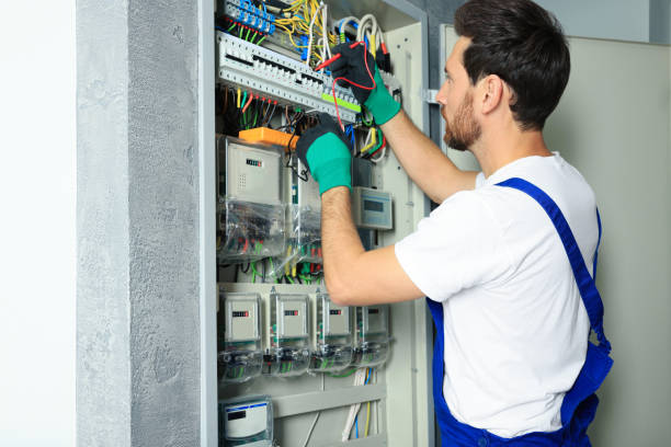 Best Circuit Breaker Repair  in Navarre Beach, FL